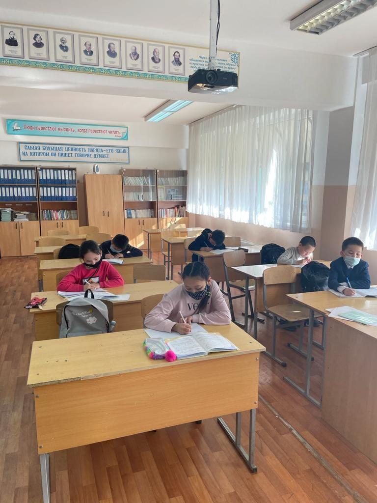 «Бабалар аманаты» атты мектепішілік эссе байқауы, 5- сыныптар арасында  өтті.