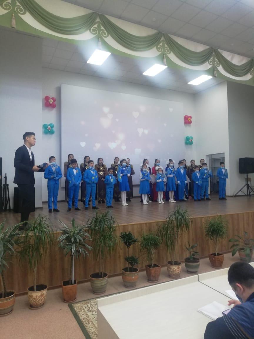 Алматы қаласы Алатау ауданы № 156 жалпы білім беретін мектепте "Бақытты бала" атты қазақ әндері мен билерін орындайтын, мектепішілік байқау ұйымдастырылды.