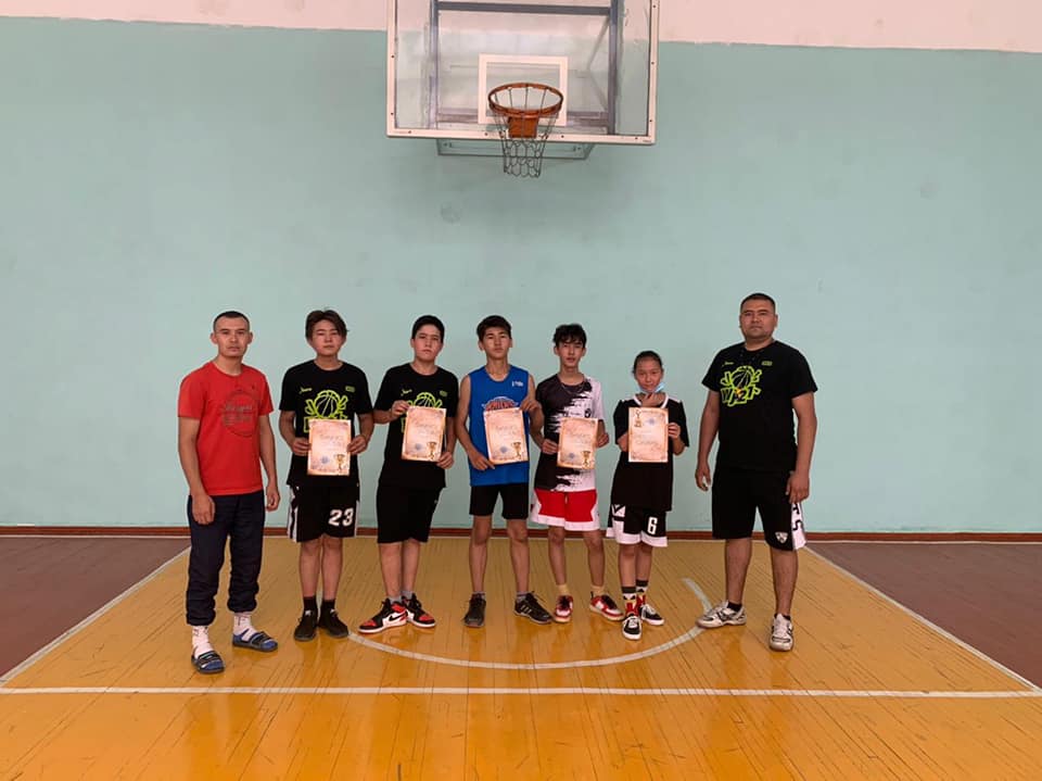 1. Салауатты өмір салтын насихаттай отырып эстафета спорттық ойынын дамыту және оқушылар арасында достық қарым-қатынасты нығайту. 2. Оқушылардың денсаулығын арттыру және шапшаңдыққа, жылдамдыққа, төзімдікке, салауатты өмір салтына тәрбиелеу.