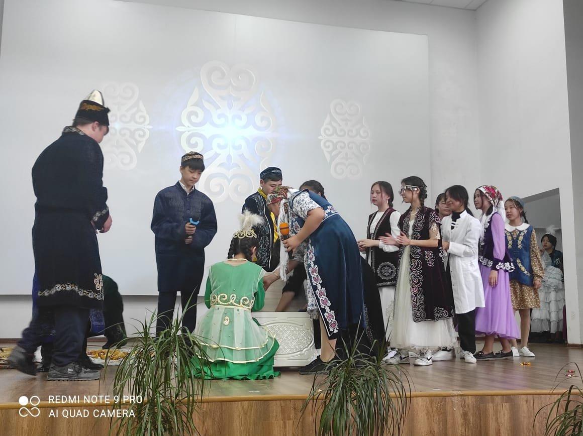 2022 жыл "Балалар жылы" деп аталуына сәйкес , мектепішілік  құрылған жоспар бойынша «Cалт-дәстүрім- таусылмайтын байлығым» атты сайыс өтті.